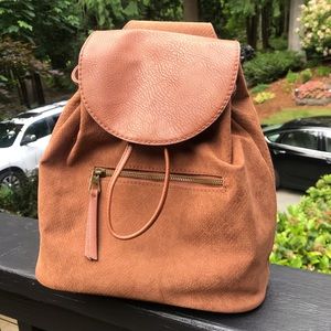 Universal Thread Backpack